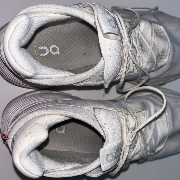 SIZE 10 | On Cloud Cloudnova 2 | All white - Picture 4 of 7